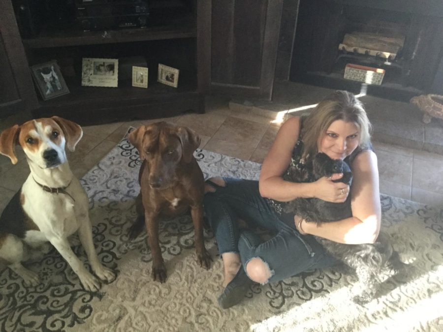 Ms.+Ally+with+her+three+dogs.