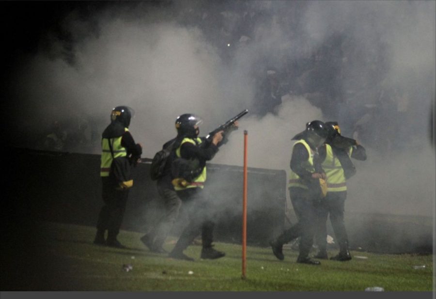 125 Dead Affter Soccer Match Turned Violent