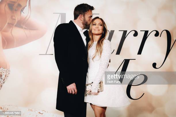 7. Jennifer Lopez had revealed special details about her and Ben Affleck’s wedding and had almost everyone talking about the kids part in the wedding and who had shown up. 
