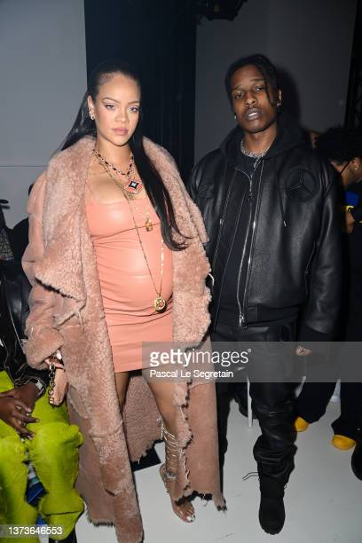 4. Rihannas pregnancy and relationship with ASAP Rocky was very important to many different cultures such as rap culture and pop culture. everybody was talking about it. A lot of people were so excited about the baby and everybody wanted the relationship she had. 