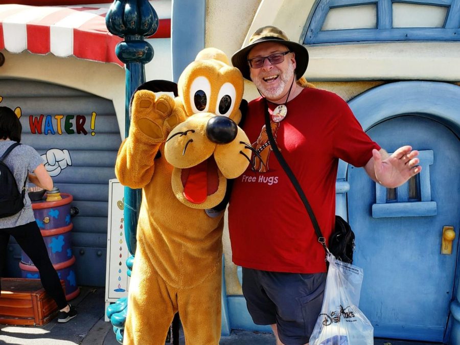 Meet the man who visited Disneyland nearly 3000 times in a row